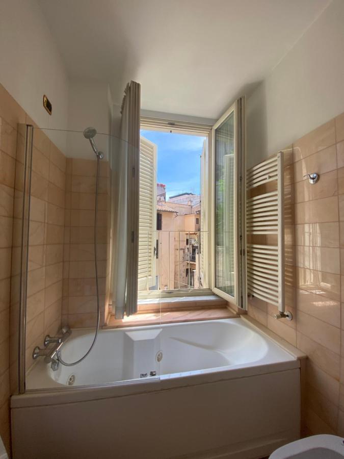Rome Accomodation Рим Экстерьер фото