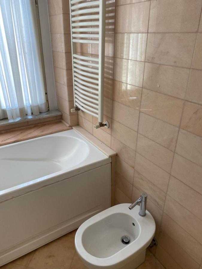 Rome Accomodation Рим Экстерьер фото